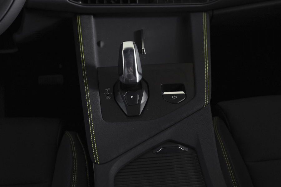Lynk & Co 01 1.5 PHEV 276 PK Core | Dig. Cockpit | Adapt. Cruise | Stoelverw. | PDC | Camera | NAV + App. Connect | ECC | DAB | LM 19" | 4855