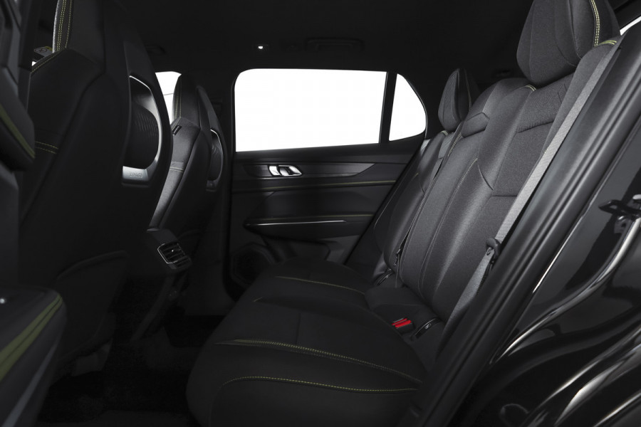 Lynk & Co 01 1.5 PHEV 276 PK Core | Dig. Cockpit | Adapt. Cruise | Stoelverw. | PDC | Camera | NAV + App. Connect | ECC | DAB | LM 19" | 4855