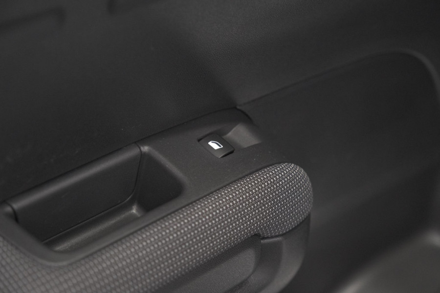 Citroën C3 Aircross PureTech 130 EAT6 Plus | Stoelverwarming | Parkeersensoren | Apple Carplay