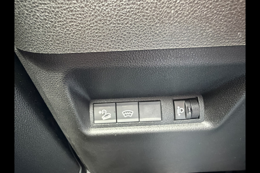 Jeep Avenger 1.2 Altitude | Winterpakket | Camera | Apple/Android CarPlay | JBL audio | Electrische kofferklep | Meer foto's volgen!