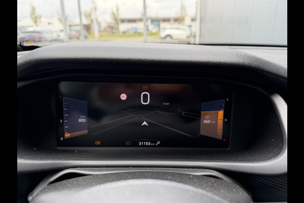Jeep Avenger 1.2 Altitude | Winterpakket | Camera | Apple/Android CarPlay | JBL audio | Electrische kofferklep | Meer foto's volgen!