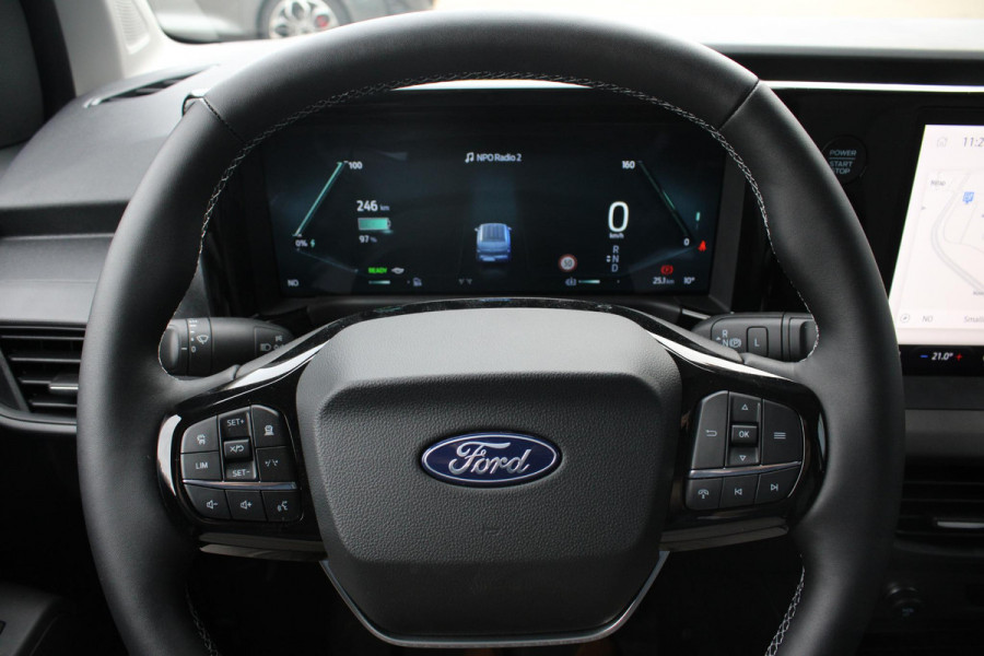 Ford E-Transit Courier Limited 44 kWh 136pk | DEMO | Trekhaak | Driver Assistance Pack met Navigatie | Led laadruimte verlichting | Laadvloerbescherming Rubber