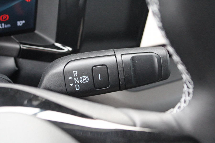 Ford E-Transit Courier Limited 44 kWh 136pk | DEMO | Trekhaak | Driver Assistance Pack met Navigatie | Led laadruimte verlichting | Laadvloerbescherming Rubber