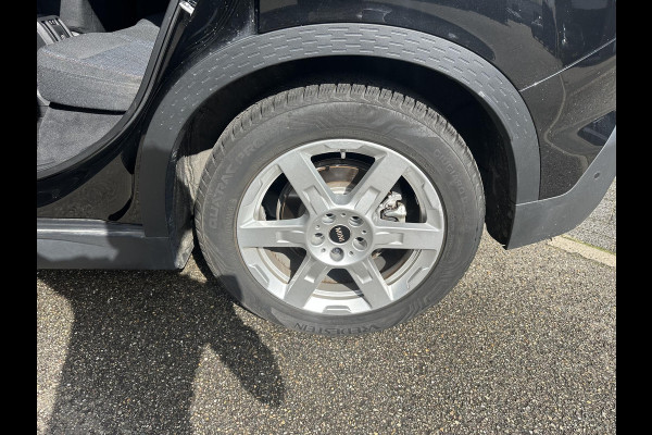 MINI Countryman E Blackyard 66.5 kWh SOH 100% | VAN: € 37.900,- VOOR: € 35.877,- UW HERFSTVOORDEEL: € 2.023,- | HEAD UP DISPAY | ACHTERUIT RIJ CAMERA | STOELVERWARMING | FABRIEKS GARANTIE 10-2028