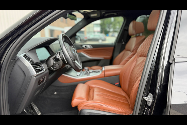 BMW X5 X-Drive 45e M-Sport -50 Jaar Edition Panoramadak Luchtvering 22"Lm Org-Ned Dealer Auto