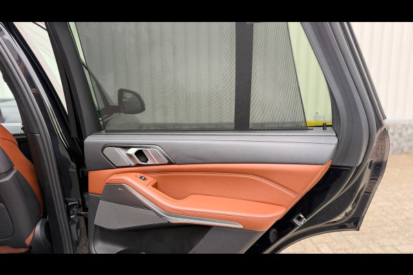 BMW X5 X-Drive 45e M-Sport -50 Jaar Edition Panoramadak Luchtvering 22"Lm Org-Ned Dealer Auto