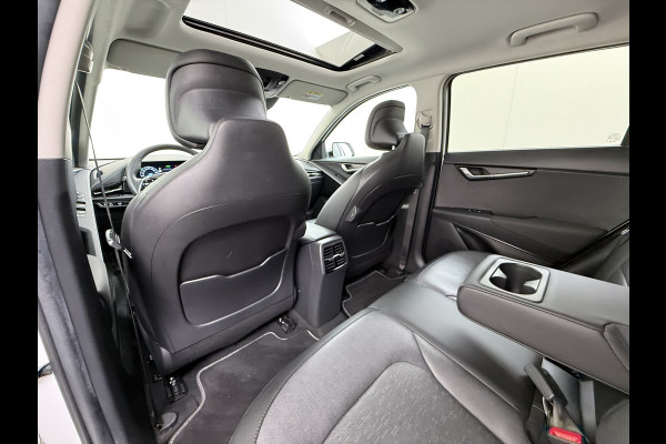 Kia Niro EV ExecutiveLine 204PK 64.8kWh Adap.Cruise Head-Up Stoelverwarming+Ventilatie Camera Schuif-/Kanteldak Apple Carplay Android Auto E SOH 100% Elek.Stoelen Memory Privacy Glas DAB Elek.Achterklep Lmv 17" 1e Eigenaar Dealeronderhouden Origineel Nederlandse Auto