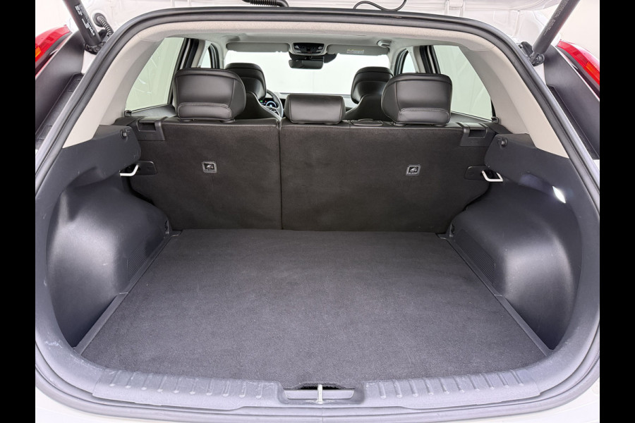 Kia Niro EV ExecutiveLine 204PK 64.8kWh Adap.Cruise Head-Up Stoelverwarming+Ventilatie Camera Schuif-/Kanteldak Apple Carplay Android Auto E SOH 100% Elek.Stoelen Memory Privacy Glas DAB Elek.Achterklep Lmv 17" 1e Eigenaar Dealeronderhouden Origineel Nederlandse Auto