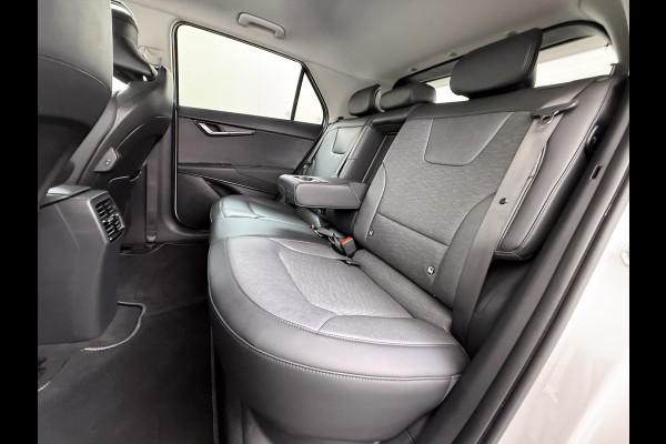 Kia Niro EV ExecutiveLine 204PK 64.8kWh Adap.Cruise Head-Up Stoelverwarming+Ventilatie Camera Schuif-/Kanteldak Apple Carplay Android Auto E SOH 100% Elek.Stoelen Memory Privacy Glas DAB Elek.Achterklep Lmv 17" 1e Eigenaar Dealeronderhouden Origineel Nederlandse Auto