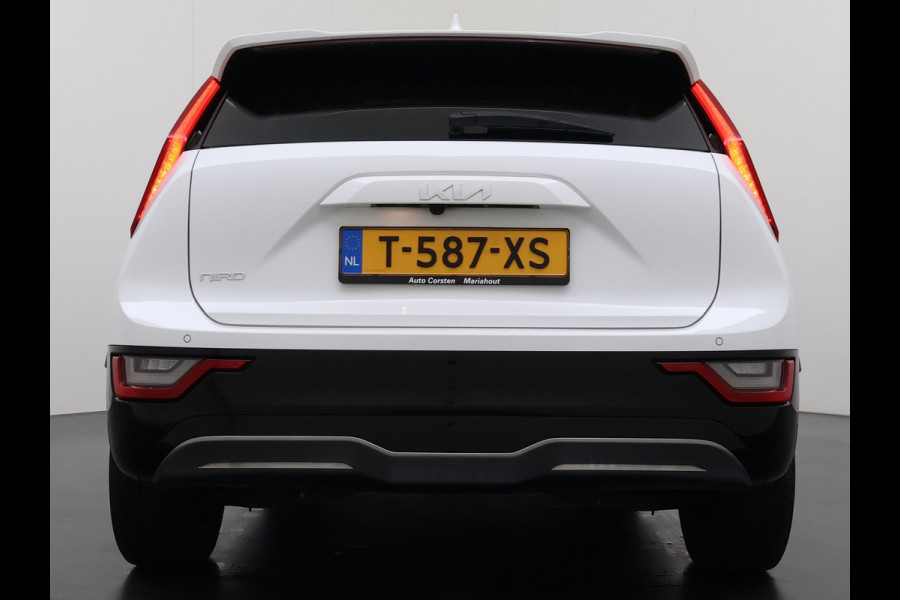 Kia Niro EV ExecutiveLine 204PK 64.8kWh Adap.Cruise Head-Up Stoelverwarming+Ventilatie Camera Schuif-/Kanteldak Apple Carplay Android Auto E SOH 100% Elek.Stoelen Memory Privacy Glas DAB Elek.Achterklep Lmv 17" 1e Eigenaar Dealeronderhouden Origineel Nederlandse Auto