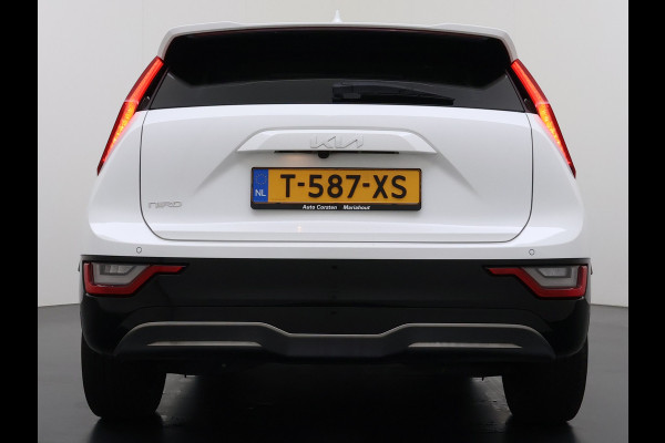 Kia Niro EV ExecutiveLine 204PK 64.8kWh Adap.Cruise Head-Up Stoelverwarming+Ventilatie Camera Schuif-/Kanteldak Apple Carplay Android Auto E SOH 100% Elek.Stoelen Memory Privacy Glas DAB Elek.Achterklep Lmv 17" 1e Eigenaar Dealeronderhouden Origineel Nederlandse Auto
