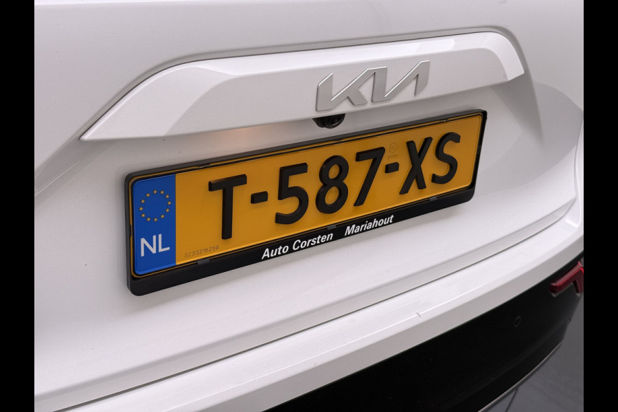 Kia Niro EV ExecutiveLine 204PK 64.8kWh Adap.Cruise Head-Up Stoelverwarming+Ventilatie Camera Schuif-/Kanteldak Apple Carplay Android Auto E SOH 100% Elek.Stoelen Memory Privacy Glas DAB Elek.Achterklep Lmv 17" 1e Eigenaar Dealeronderhouden Origineel Nederlandse Auto