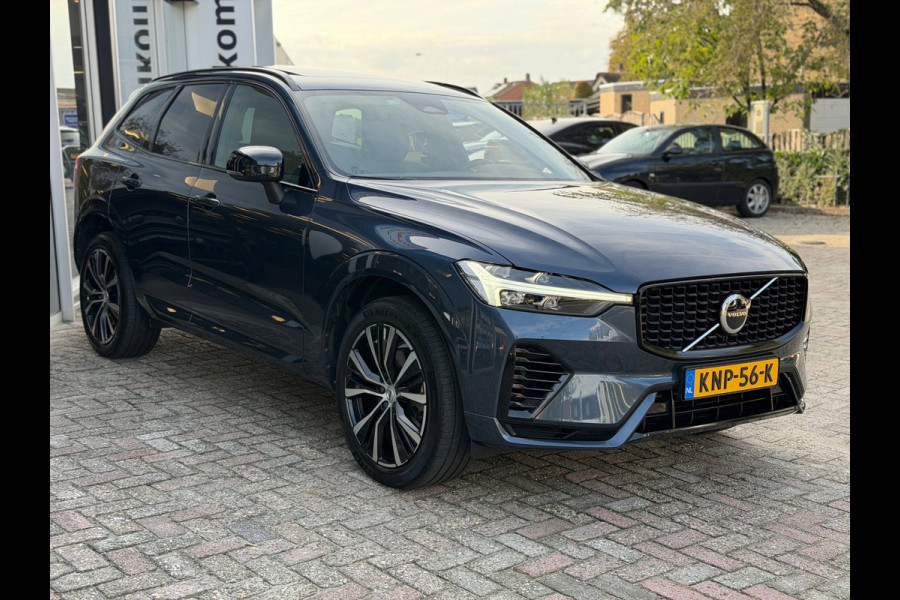Volvo XC60 2.0 T8 Plug-in hybrid AWD Ultimate Dark Pano / Afn. Trekhaak / Camera / Stoel memorie / Stoel & Stuurw. verw.