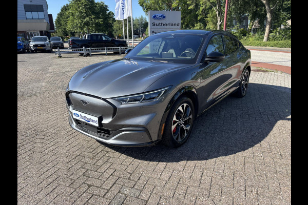Ford Mustang Mach-E Extended Premium AWD 98 kWh 351pk | Panoramadak | 1.500kg Trekgewicht