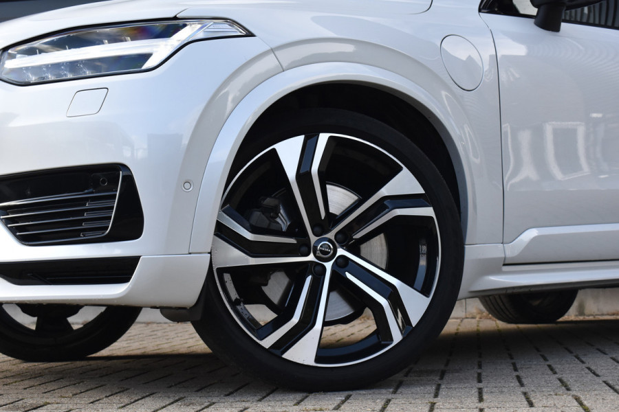 Volvo XC90 2.0 T8 Recharge AWD R-Design | Panorama | Bowers&Wilkins | Trekhaak | Luchtvering | 22'' Wielen | ACC | Head- Up |