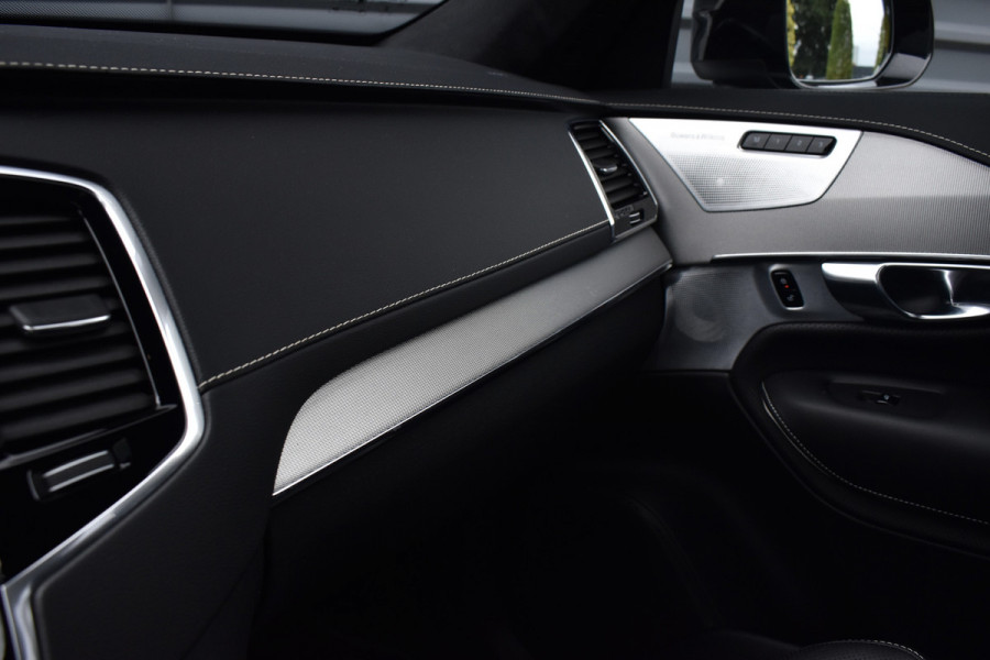 Volvo XC90 2.0 T8 Recharge AWD R-Design | Panorama | Bowers&Wilkins | Trekhaak | Luchtvering | 22'' Wielen | ACC | Head- Up |