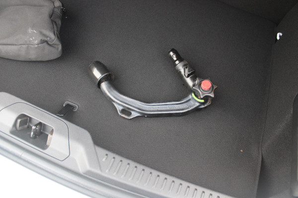 Ford Focus 1.5 EcoBoost 150PK AUTOMAAT ACTIVE BUSINESS | AFNEEMBARE TREKHAAK | TECHNOLOGY PACK: (ADAPTIVE CRUISE CONTROL, GROOTLICHT ASSISTENT, TRAFFIC SIGN RECOGNITION, EVASIVE STEERING ASSIST, DRIVER ALERT, LANE CENTRING ASSIST EN STOP & GO) | PARKING PACK: (VOLLEDIG AUTOMATISCH INPARKEREN, WIDE VIEW ACHTERUITRIJ CAMERA, DOOR EDGE PROTECTORS) | BANG & OLUFSEN AUDIOSYSTEM: (9 SPEAKERS EN 1 SUBWOOVER ,DAB+ RADIO) | COMFORT PACK: (AUTOMATISCHE AIRCONDITIONING, FORD KEYLESS ENTRY/START) | DESIGN PACK 2 ACTIVE BUSINESS: (PRIVACY GLASS, 18" Y-DESIGN BLACK LICHTMETALEN VELGEN, FULL LE