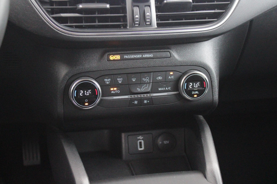 Ford Focus 1.5 EcoBoost 150PK AUTOMAAT ACTIVE BUSINESS | AFNEEMBARE TREKHAAK | TECHNOLOGY PACK: (ADAPTIVE CRUISE CONTROL, GROOTLICHT ASSISTENT, TRAFFIC SIGN RECOGNITION, EVASIVE STEERING ASSIST, DRIVER ALERT, LANE CENTRING ASSIST EN STOP & GO) | PARKING PACK: (VOLLEDIG AUTOMATISCH INPARKEREN, WIDE VIEW ACHTERUITRIJ CAMERA, DOOR EDGE PROTECTORS) | BANG & OLUFSEN AUDIOSYSTEM: (9 SPEAKERS EN 1 SUBWOOVER ,DAB+ RADIO) | COMFORT PACK: (AUTOMATISCHE AIRCONDITIONING, FORD KEYLESS ENTRY/START) | DESIGN PACK 2 ACTIVE BUSINESS: (PRIVACY GLASS, 18" Y-DESIGN BLACK LICHTMETALEN VELGEN, FULL LE