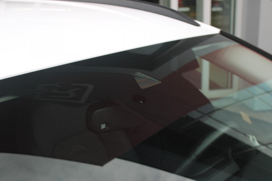 Ford Focus 1.5 EcoBoost 150PK AUTOMAAT ACTIVE BUSINESS | AFNEEMBARE TREKHAAK | TECHNOLOGY PACK: (ADAPTIVE CRUISE CONTROL, GROOTLICHT ASSISTENT, TRAFFIC SIGN RECOGNITION, EVASIVE STEERING ASSIST, DRIVER ALERT, LANE CENTRING ASSIST EN STOP & GO) | PARKING PACK: (VOLLEDIG AUTOMATISCH INPARKEREN, WIDE VIEW ACHTERUITRIJ CAMERA, DOOR EDGE PROTECTORS) | BANG & OLUFSEN AUDIOSYSTEM: (9 SPEAKERS EN 1 SUBWOOVER ,DAB+ RADIO) | COMFORT PACK: (AUTOMATISCHE AIRCONDITIONING, FORD KEYLESS ENTRY/START) | DESIGN PACK 2 ACTIVE BUSINESS: (PRIVACY GLASS, 18" Y-DESIGN BLACK LICHTMETALEN VELGEN, FULL LE
