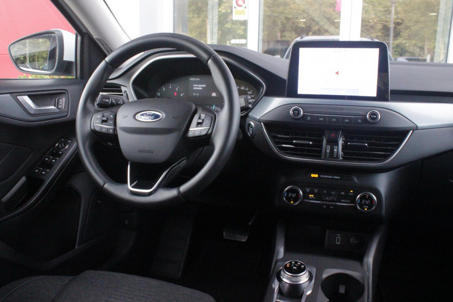 Ford Focus 1.5 EcoBoost 150PK AUTOMAAT ACTIVE BUSINESS | AFNEEMBARE TREKHAAK | TECHNOLOGY PACK: (ADAPTIVE CRUISE CONTROL, GROOTLICHT ASSISTENT, TRAFFIC SIGN RECOGNITION, EVASIVE STEERING ASSIST, DRIVER ALERT, LANE CENTRING ASSIST EN STOP & GO) | PARKING PACK: (VOLLEDIG AUTOMATISCH INPARKEREN, WIDE VIEW ACHTERUITRIJ CAMERA, DOOR EDGE PROTECTORS) | BANG & OLUFSEN AUDIOSYSTEM: (9 SPEAKERS EN 1 SUBWOOVER ,DAB+ RADIO) | COMFORT PACK: (AUTOMATISCHE AIRCONDITIONING, FORD KEYLESS ENTRY/START) | DESIGN PACK 2 ACTIVE BUSINESS: (PRIVACY GLASS, 18" Y-DESIGN BLACK LICHTMETALEN VELGEN, FULL LE