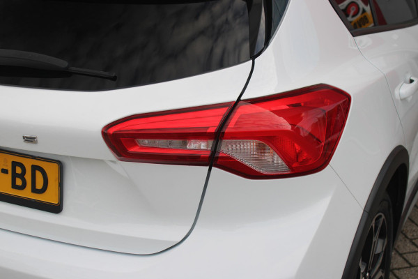 Ford Focus 1.5 EcoBoost 150PK AUTOMAAT ACTIVE BUSINESS | AFNEEMBARE TREKHAAK | TECHNOLOGY PACK: (ADAPTIVE CRUISE CONTROL, GROOTLICHT ASSISTENT, TRAFFIC SIGN RECOGNITION, EVASIVE STEERING ASSIST, DRIVER ALERT, LANE CENTRING ASSIST EN STOP & GO) | PARKING PACK: (VOLLEDIG AUTOMATISCH INPARKEREN, WIDE VIEW ACHTERUITRIJ CAMERA, DOOR EDGE PROTECTORS) | BANG & OLUFSEN AUDIOSYSTEM: (9 SPEAKERS EN 1 SUBWOOVER ,DAB+ RADIO) | COMFORT PACK: (AUTOMATISCHE AIRCONDITIONING, FORD KEYLESS ENTRY/START) | DESIGN PACK 2 ACTIVE BUSINESS: (PRIVACY GLASS, 18" Y-DESIGN BLACK LICHTMETALEN VELGEN, FULL LE