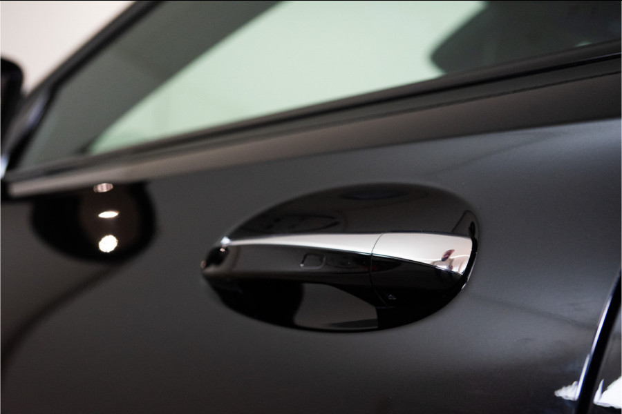 Mercedes-Benz A-Klasse 250 e Premium AMG Facelift 218PK | Pano | Sfeer | Keyless | Carplay | 12 MND Garantie