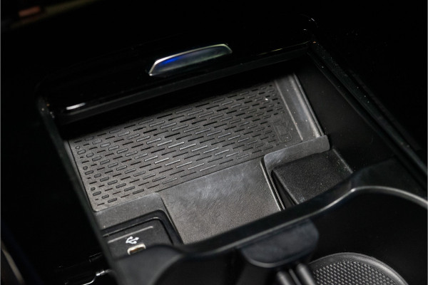 Mercedes-Benz A-Klasse 250 e Premium AMG Facelift 218PK | Pano | Sfeer | Keyless | Carplay | 12 MND Garantie