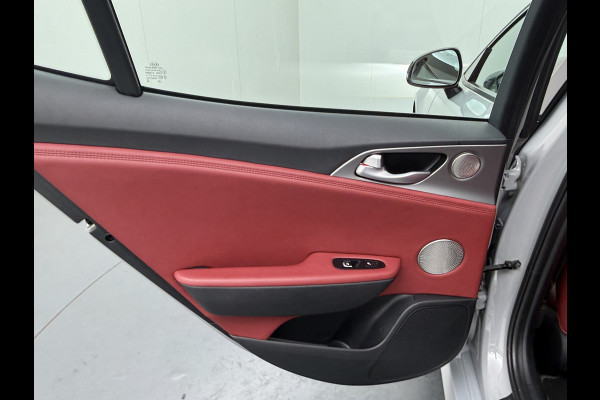 Kia Stinger 2.0 T-GDI GT-Line - GT-Line - Leer -  Automaat - 256 PK - Panorama dak - Perfecte staat -
