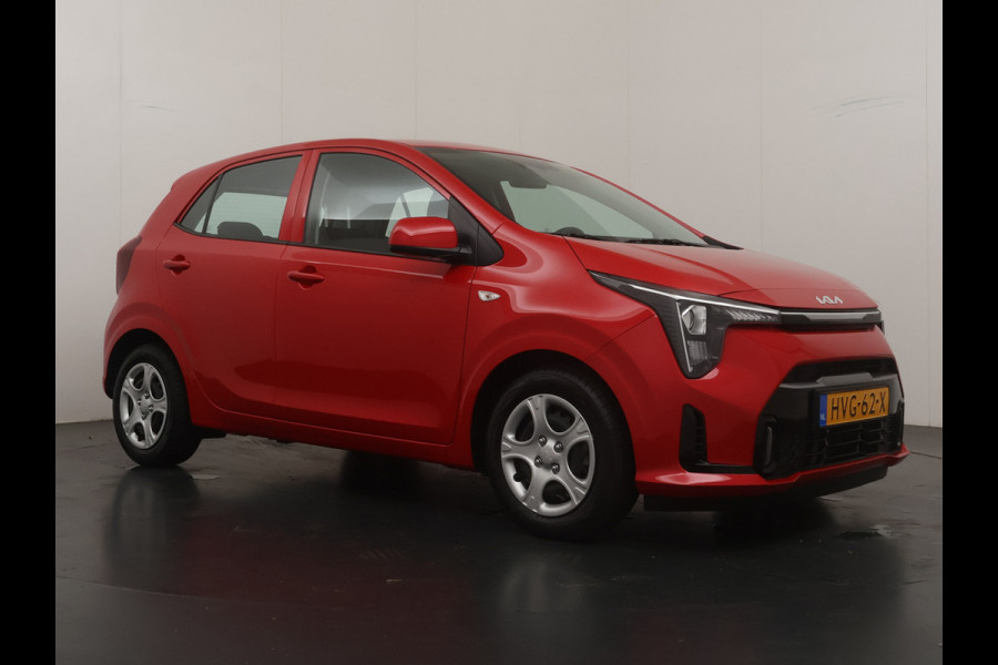 Kia Picanto 1.0 DPI DynamicLine Airco - Apple Carplay/Android Auto - Cruise Control - Navigatie - Achteruitrijcamera -Fabrieksgarantie tot en met 07-2032