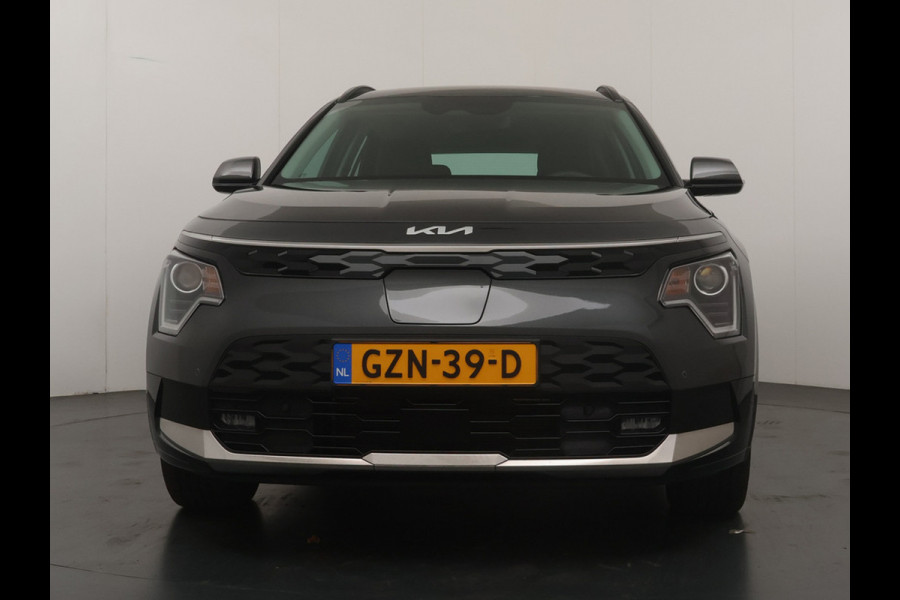 Kia Niro EV DynamicLine 64.8 kWh - Navigatie - Apple Carplay/Android Auto - Parkeersensoren voor en achter - Fabrieksgarantie tot 2032