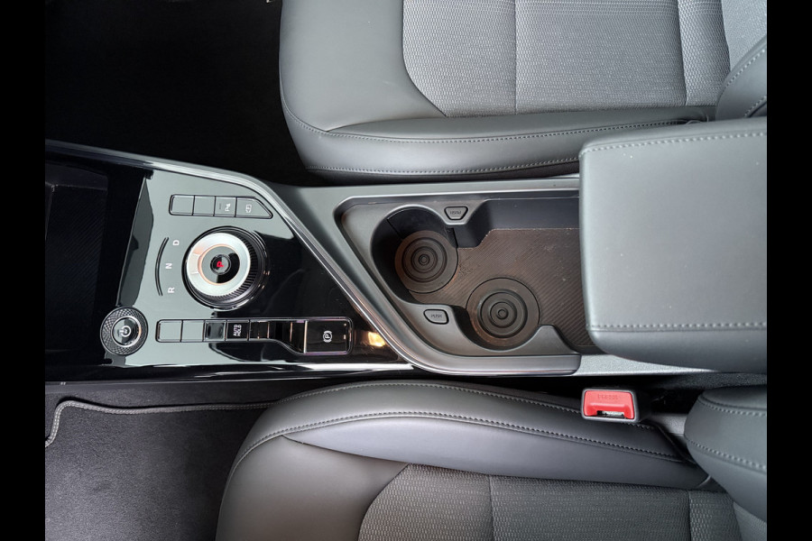 Kia Niro EV DynamicLine 64.8 kWh - Navigatie - Apple Carplay/Android Auto - Parkeersensoren voor en achter - Fabrieksgarantie tot 2032