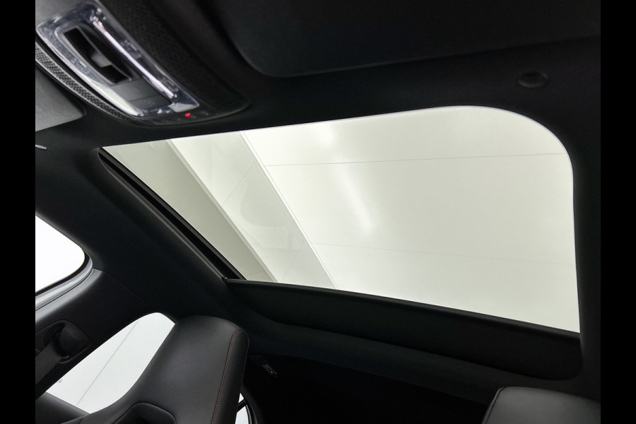 Mercedes-Benz A-Klasse 180 Premium Plus  Panoramadak | elct. bedienbare voor stoelen met memory | Navigatie | Parking support met camera achter | Inclusief 24 maanden MB Certified garantie voor Europa
