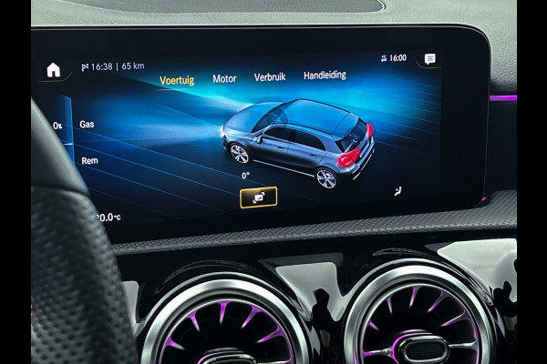 Mercedes-Benz A-Klasse 180 Premium Plus  Panoramadak | elct. bedienbare voor stoelen met memory | Navigatie | Parking support met camera achter | Inclusief 24 maanden MB Certified garantie voor Europa