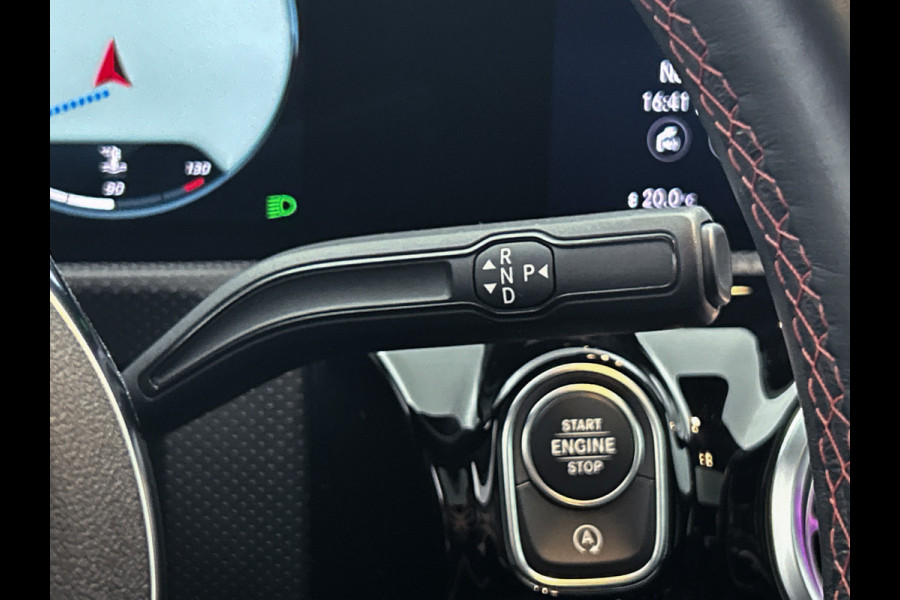 Mercedes-Benz A-Klasse 180 Premium Plus  Panoramadak | elct. bedienbare voor stoelen met memory | Navigatie | Parking support met camera achter | Inclusief 24 maanden MB Certified garantie voor Europa