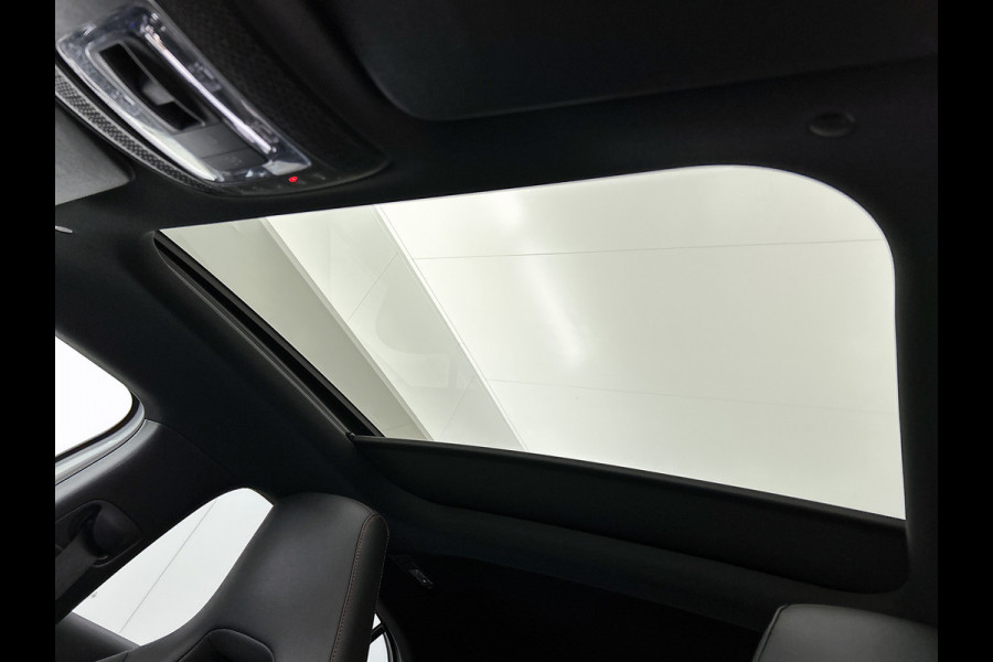 Mercedes-Benz A-Klasse 180 Premium Plus  Panoramadak | elct. bedienbare voor stoelen met memory | Navigatie | Parking support met camera achter | Inclusief 24 maanden MB Certified garantie voor Europa
