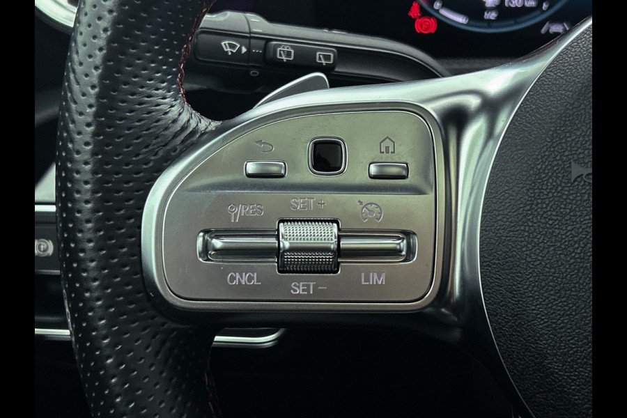 Mercedes-Benz A-Klasse 180 Premium Plus  Panoramadak | elct. bedienbare voor stoelen met memory | Navigatie | Parking support met camera achter | Inclusief 24 maanden MB Certified garantie voor Europa