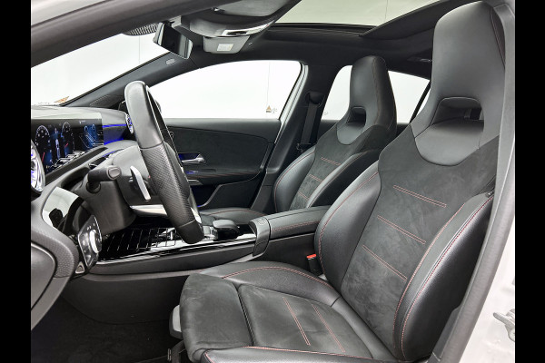 Mercedes-Benz A-Klasse 180 Premium Plus  Panoramadak | elct. bedienbare voor stoelen met memory | Navigatie | Parking support met camera achter | Inclusief 24 maanden MB Certified garantie voor Europa