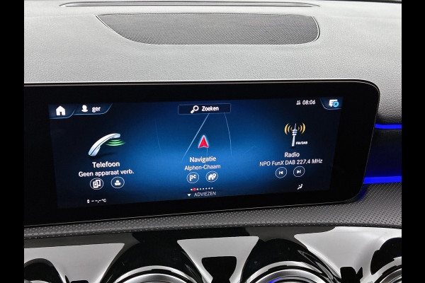 Mercedes-Benz A-Klasse 180 Premium Plus  Panoramadak | elct. bedienbare voor stoelen met memory | Navigatie | Parking support met camera achter | Inclusief 24 maanden MB Certified garantie voor Europa