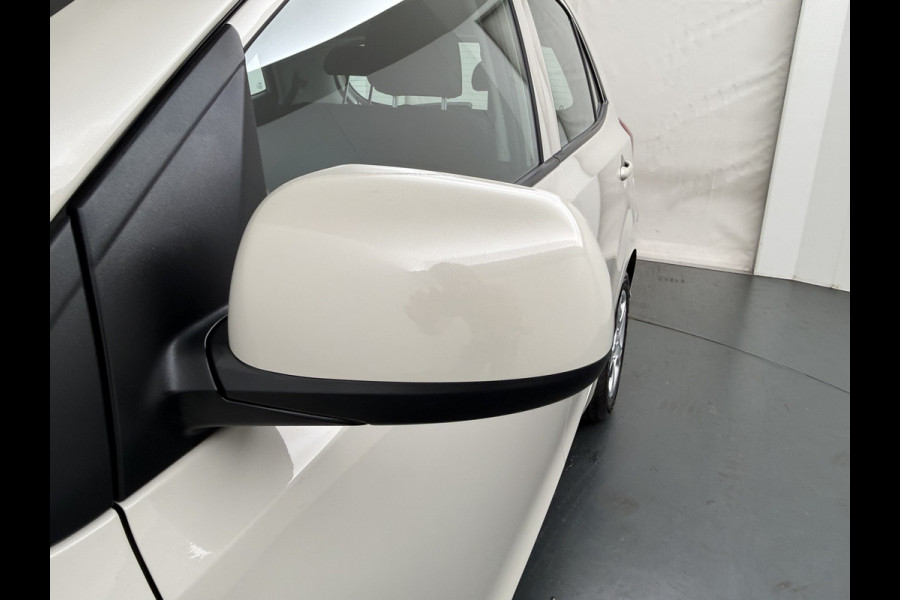Kia Picanto 1.0 DPI DynamicLine - Achteruitrij camera - Navigatie - Airco - Cruise controle - Fabrieksgarantie tot 07-2032