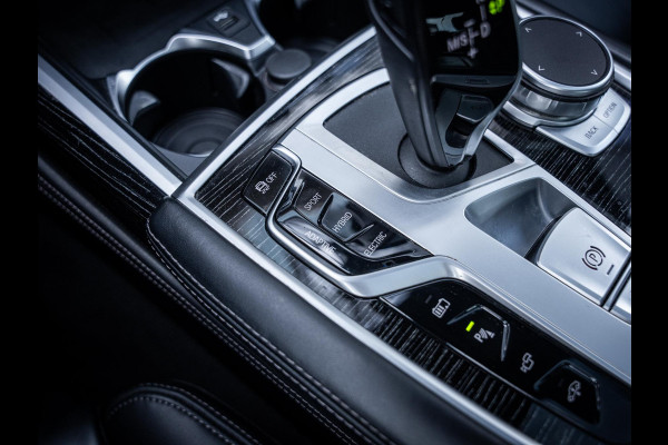 BMW 7 Serie 745Le High Executive - M-Sport l Bernina l Rear Ent. l Massage l Pano l Laser