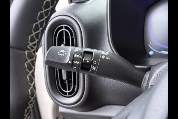 Kia Picanto 1.0 DPI DynamicLine - Achteruitrijcamera - Cruise control - AppleCarplay/Android Auto - Fabrieksgarantie Tot 2032
