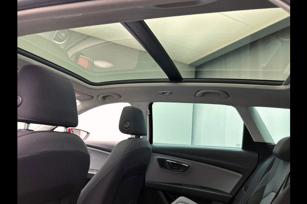 Seat Leon ST 1.0 TSI FR Business Intense | Trekhaak | Panoramadak | Stoelverwarming | Carplay | Camera | Adapt. Cruise |