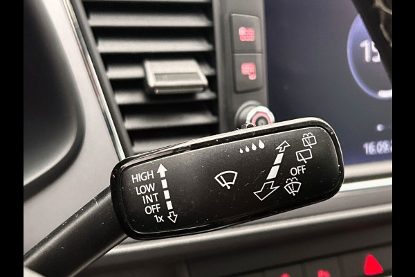 Seat Leon ST 1.0 TSI FR Business Intense | Trekhaak | Panoramadak | Stoelverwarming | Carplay | Camera | Adapt. Cruise |