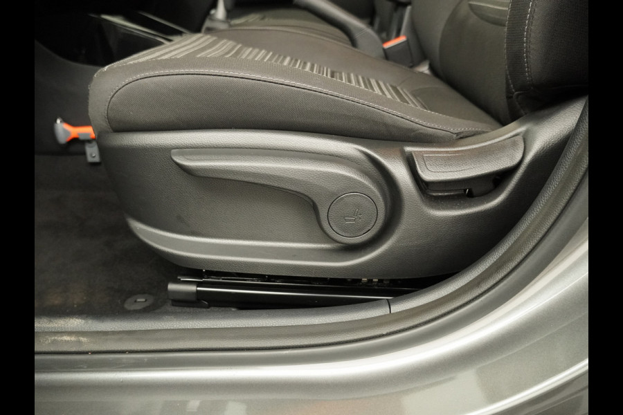 Kia Stonic 1.0 T-GDi MHEV DynamicPlusLine - Apple/Android Carplay - Navigatie - Cruise Control - Stoel/Stuurverwarming - Lichtmetalen Velgen - Fabrieksgarantie t/m 28-01-2032