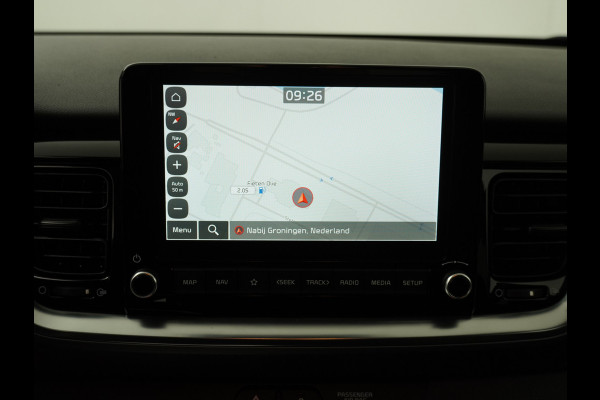 Kia Stonic 1.0 T-GDi MHEV DynamicPlusLine - Apple/Android Carplay - Navigatie - Cruise Control - Stoel/Stuurverwarming - Lichtmetalen Velgen - Fabrieksgarantie t/m 28-01-2032