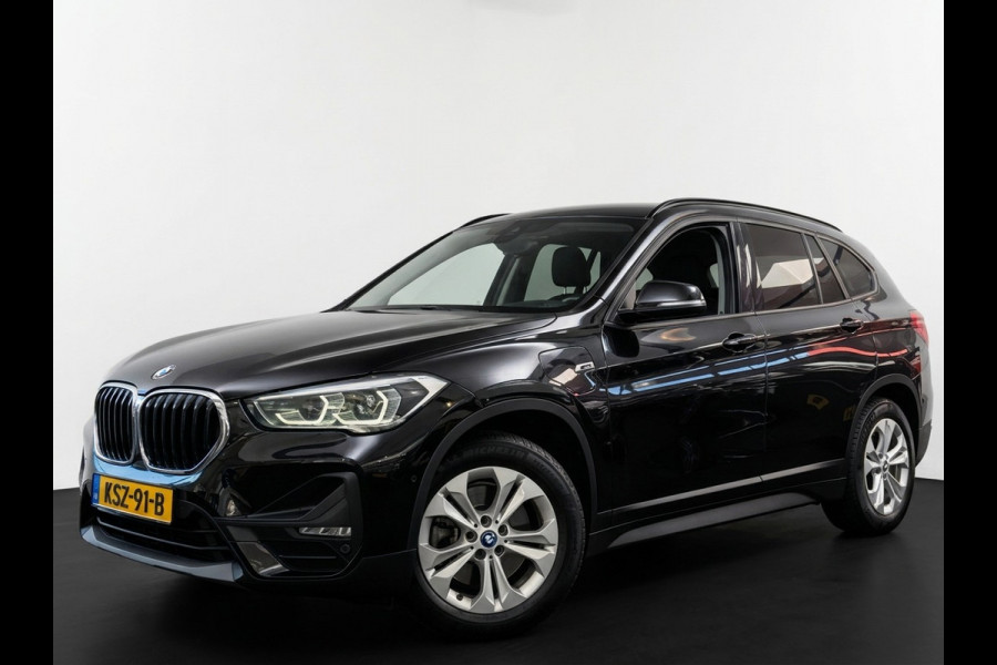 BMW X1 xDrive25e Executive CAMERA/NAVI/HEAD-UP