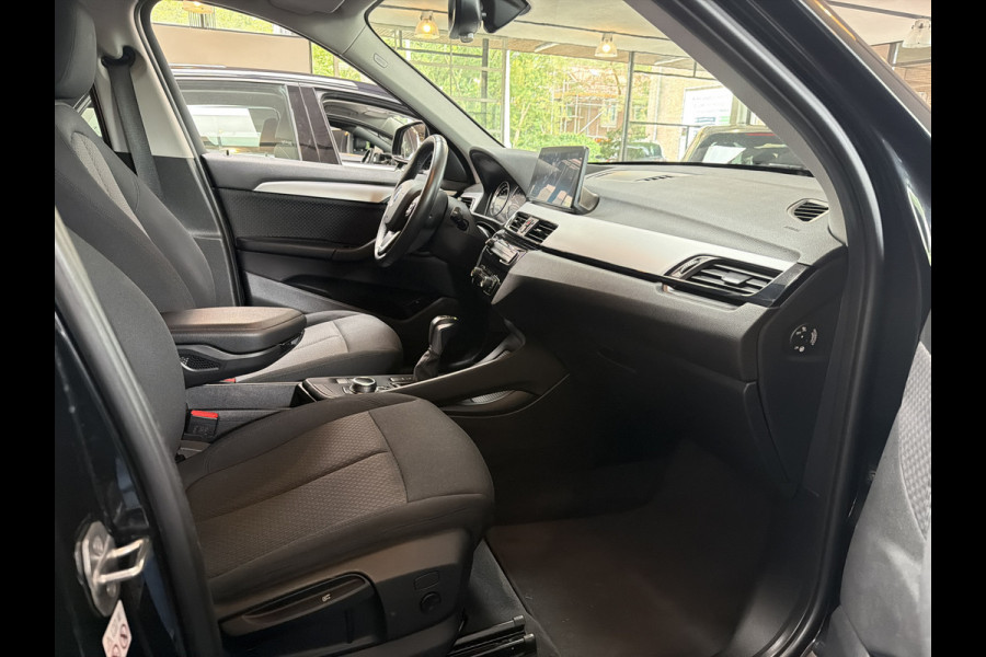 BMW X1 xDrive25e Executive CAMERA/NAVI/HEAD-UP