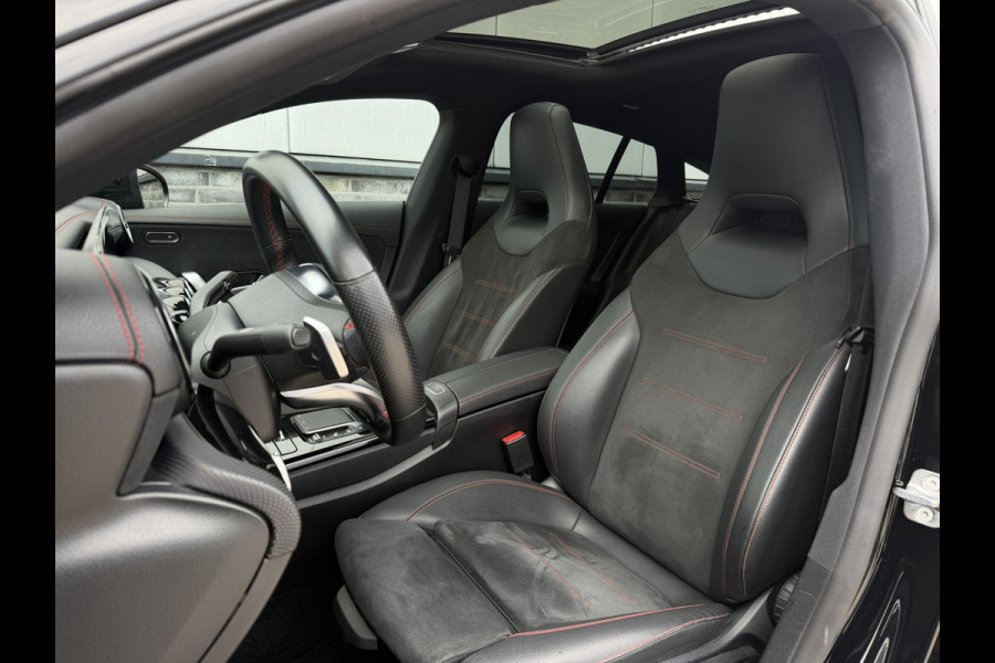 Mercedes-Benz CLA-Klasse Shooting Brake 250 e AMG Line | Panoramadak | Elek. Trekhaak | Sfeerverlichting | Widescreen | Carplay | LED