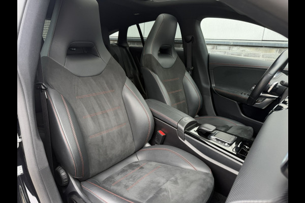 Mercedes-Benz CLA-Klasse Shooting Brake 250 e AMG Line | Panoramadak | Elek. Trekhaak | Sfeerverlichting | Widescreen | Carplay | LED