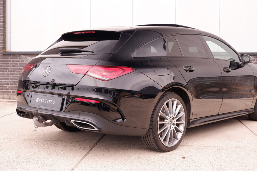 Mercedes-Benz CLA-Klasse Shooting Brake 250 e AMG Line | Panoramadak | Elek. Trekhaak | Sfeerverlichting | Widescreen | Carplay | LED